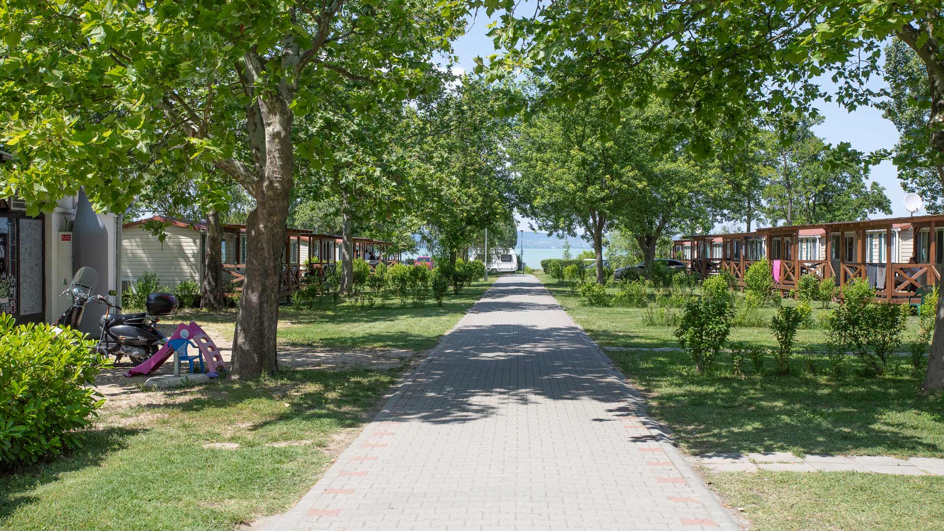 Csapatépítő vagy osztálykirándulás 2024-ben a legjobb helyen! 4 csapatépítő Balaton Mirabella Camping Zamárdi