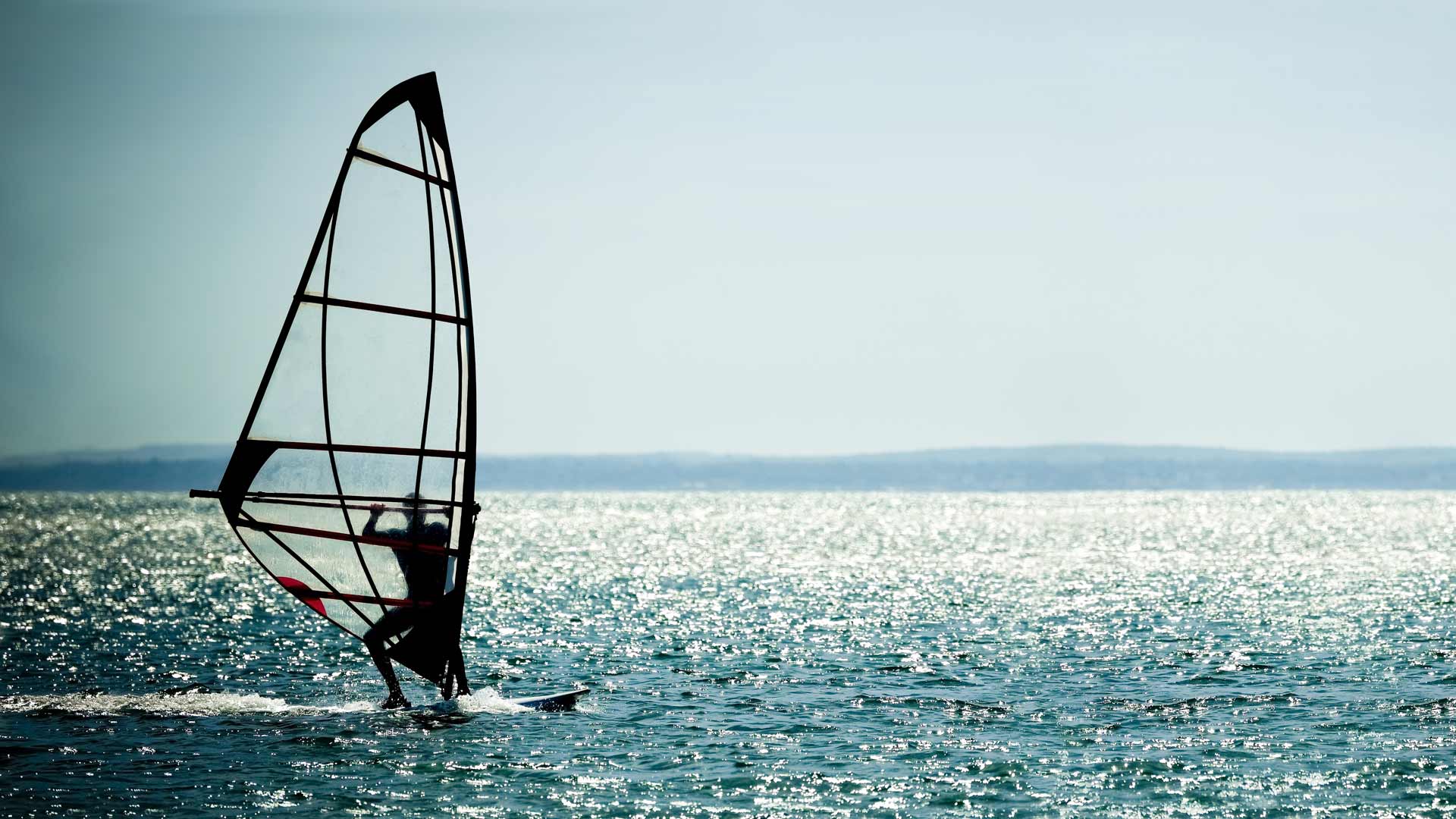 szörf balaton surf oktatás - Mirabella Camping